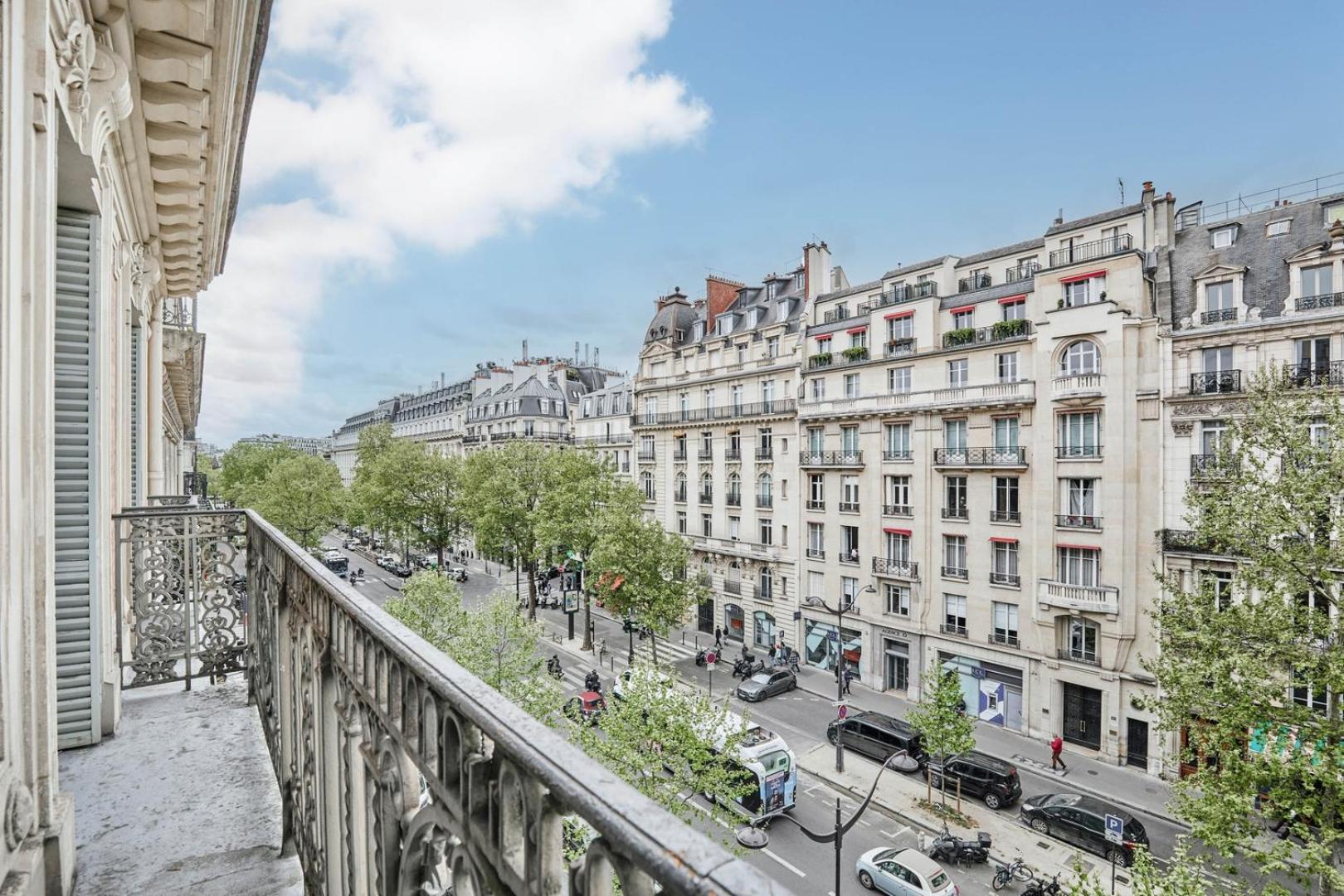 Tavio - 3 à Trocadéro